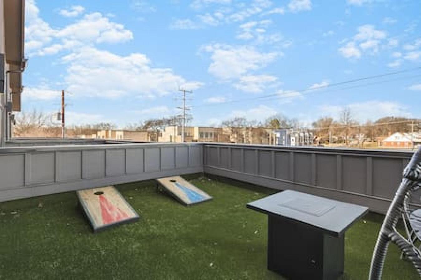 Spacious Home With Large Patio Rooftop Deck And Garage Nashville Exterior photo