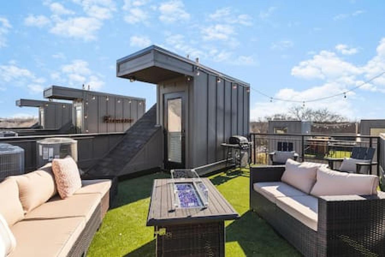 Spacious Home With Large Patio Rooftop Deck And Garage Nashville Exterior photo